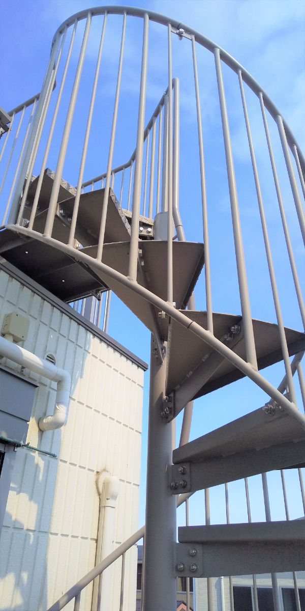 ヘーベルハウスの外階段