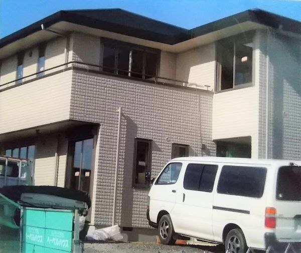 へーベルハウス二世帯住宅の外観