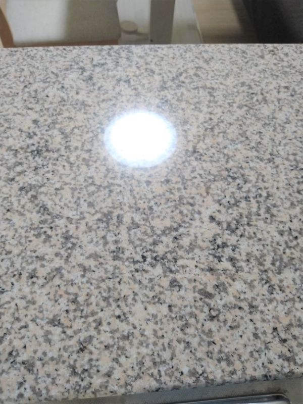 一条工務店の御影石