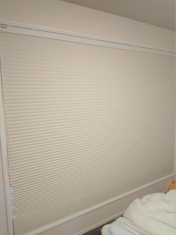 一条工務店のハニカムシェード