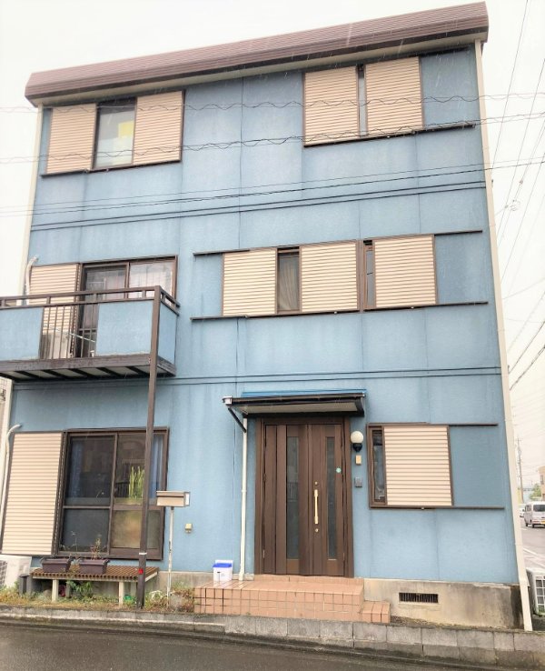 2000万円台後半の鉄骨造3階建て