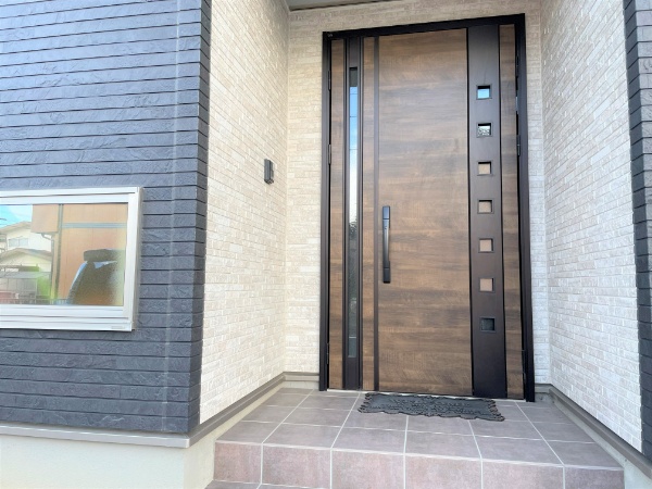 2000万円台前半のヤマダホームズの家の玄関